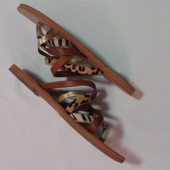 🌞🌞🌞INC International Concepts flipflops size 6 5 straps in multi colors. EUC - Picture 3 of 4